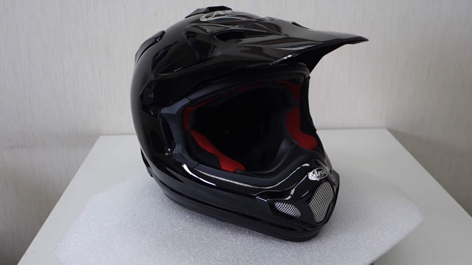 アライのヘルメットV-CROSS4 V-クロス4を独自に評価 | バイクパーツマニア
